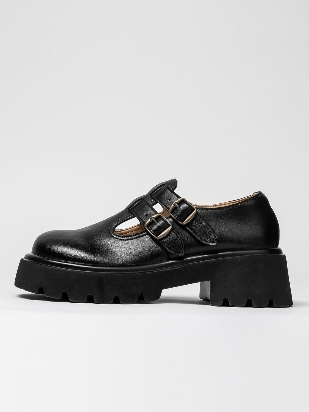 Women's leather shoes