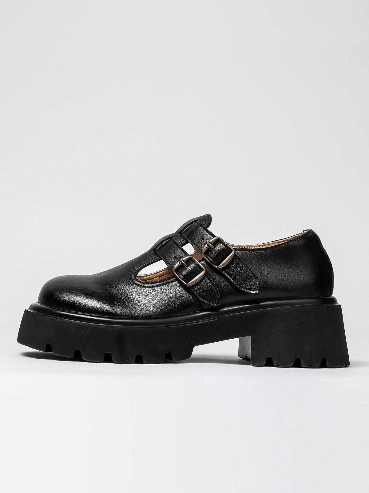 Women's leather shoes